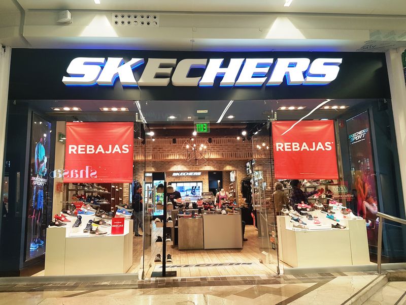 tiendas skechers en malaga